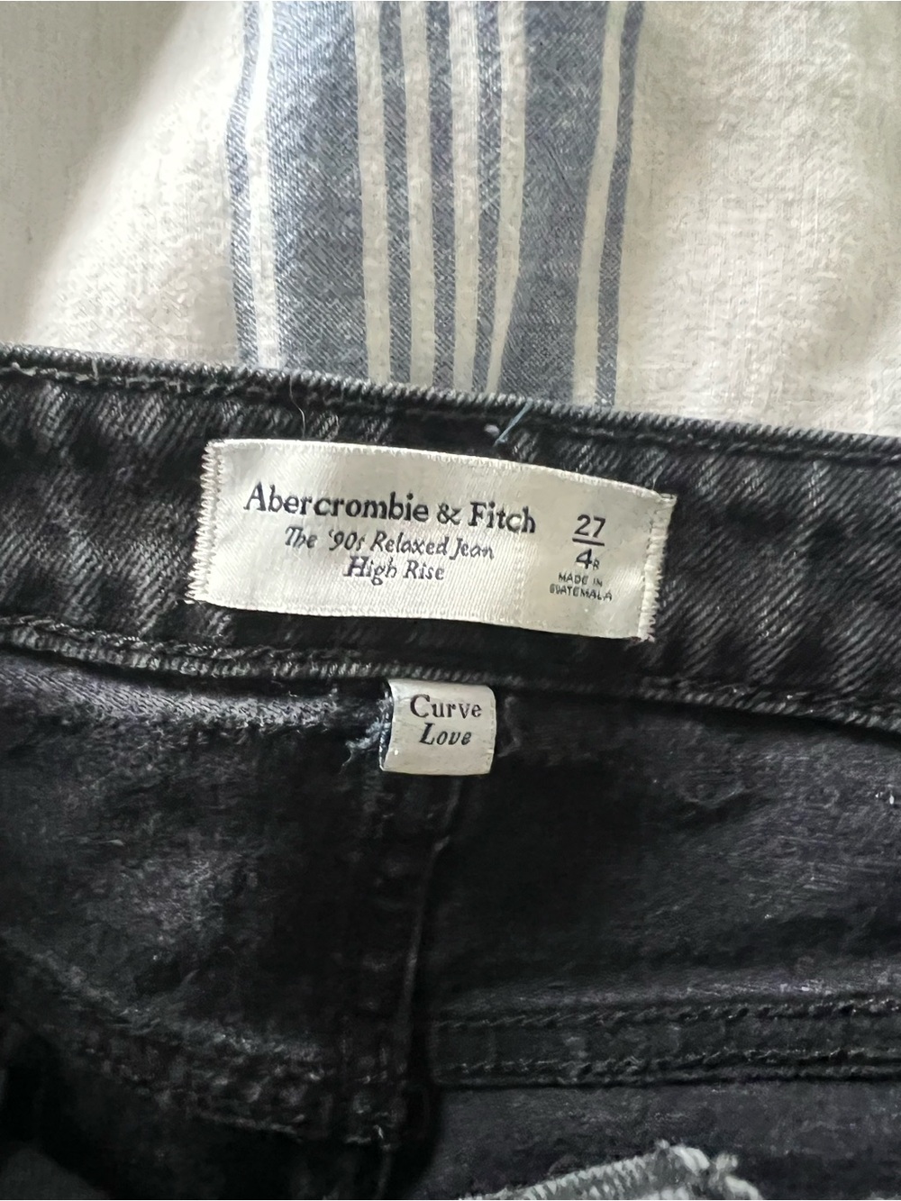 Abercrombie & Fitch Curve Love ’90s Relaxed Jeans Size 27 High Rise - Picture 6 of 6